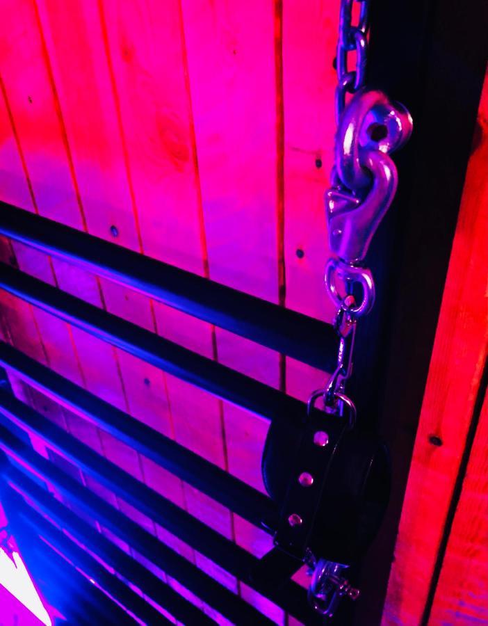 Secret Room Votre Love Room Coquine Et Insolite En Espace Privatif A Tournai Kültér fotó