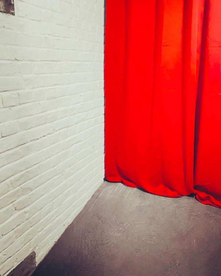 Secret Room Votre Love Room Coquine Et Insolite En Espace Privatif A Tournai Kültér fotó
